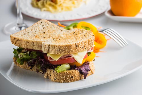 Jambonlu ve Biberli Tost