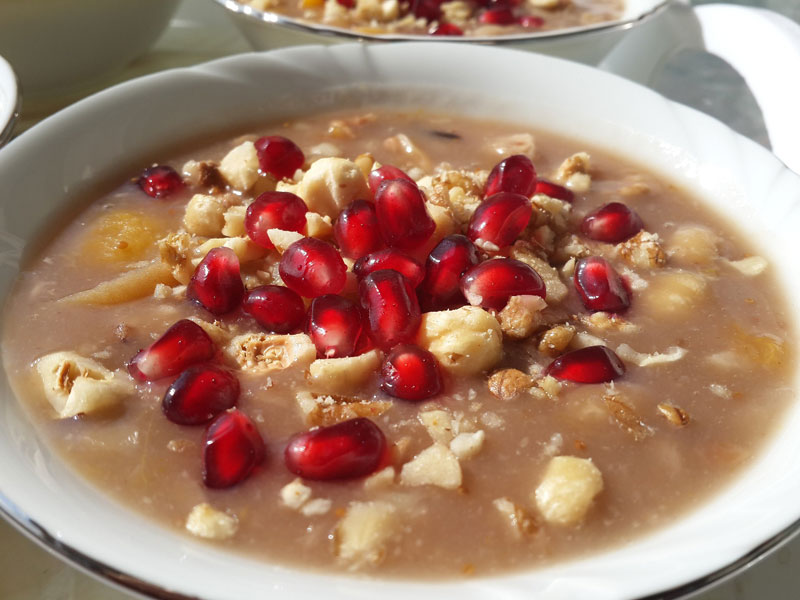 Aşure yerken yanında ne içilir
