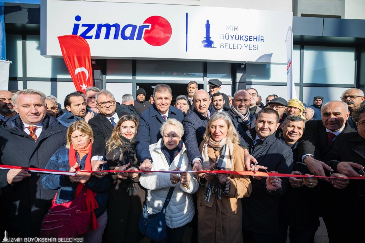 Başkan Tugay, “Dara düşen herkes bilsin ki, onlar için çalışan insanlar var”