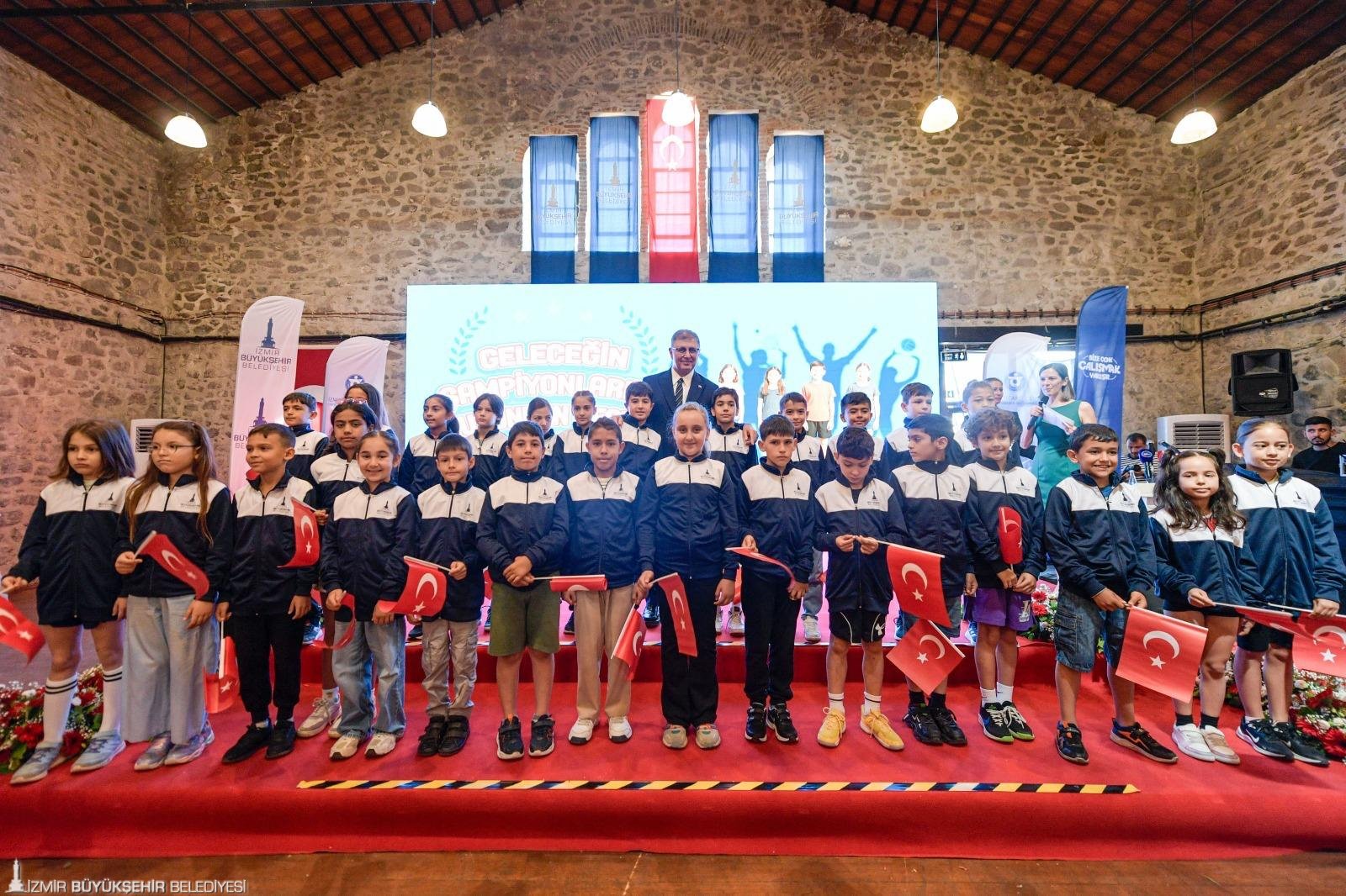 İzmir sporda vites yükseltti