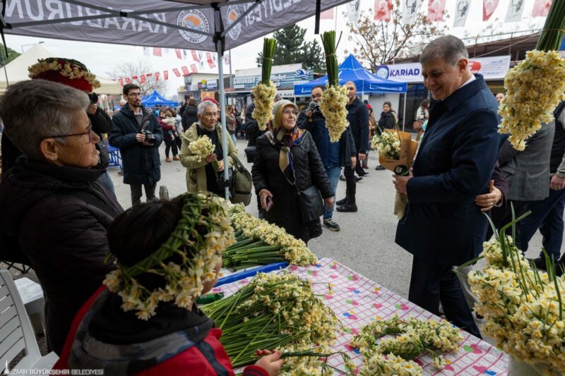 Başkan Tugay: Üreticinin emeğini korumaya devam edeceğiz
