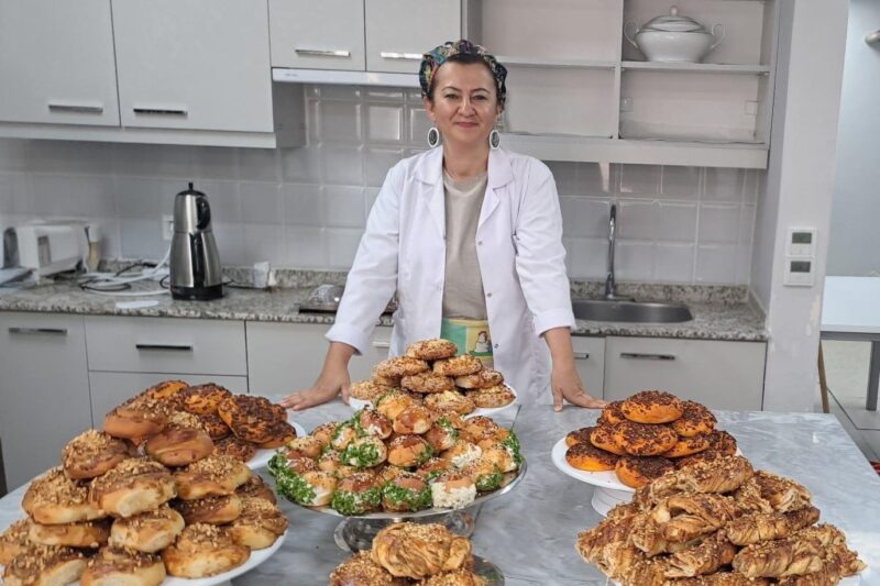 Meslek Fabrikası ile altın bileziği taktı, Hollanda’da pastacı oldu