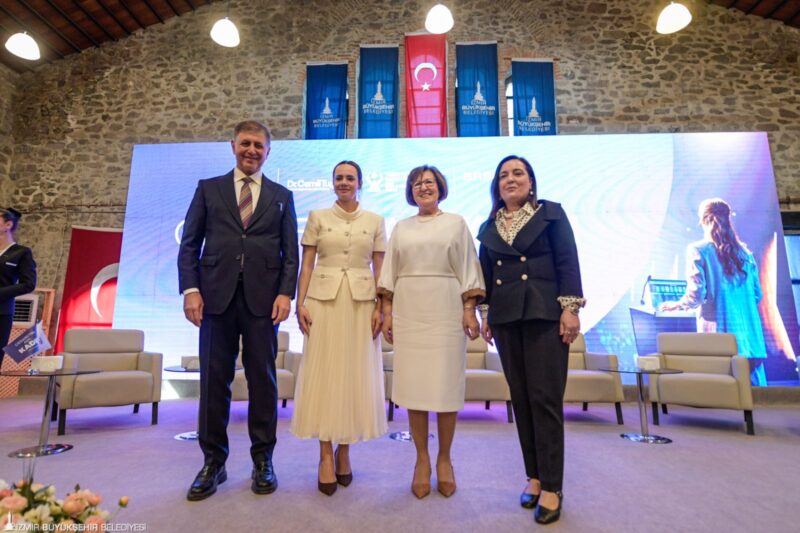 Kadınlar İzmir’den ses verdi