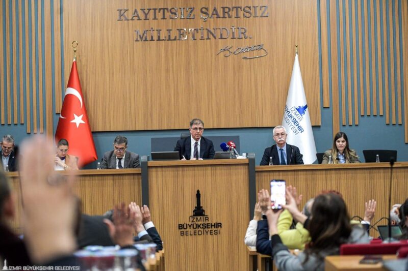 Başkan Tugay’dan onay bekleyen kredi yorumu