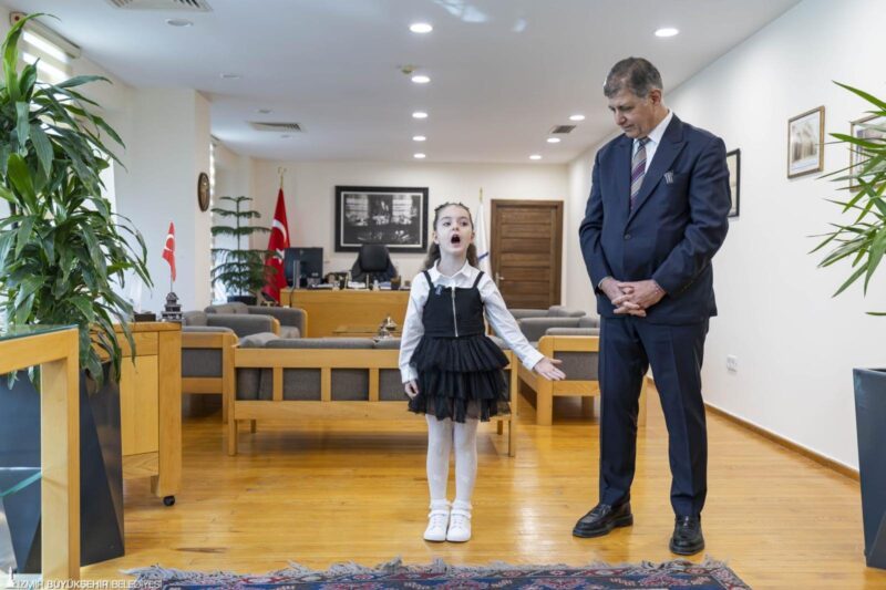 Başkanlık makamında gurur veren buluşma