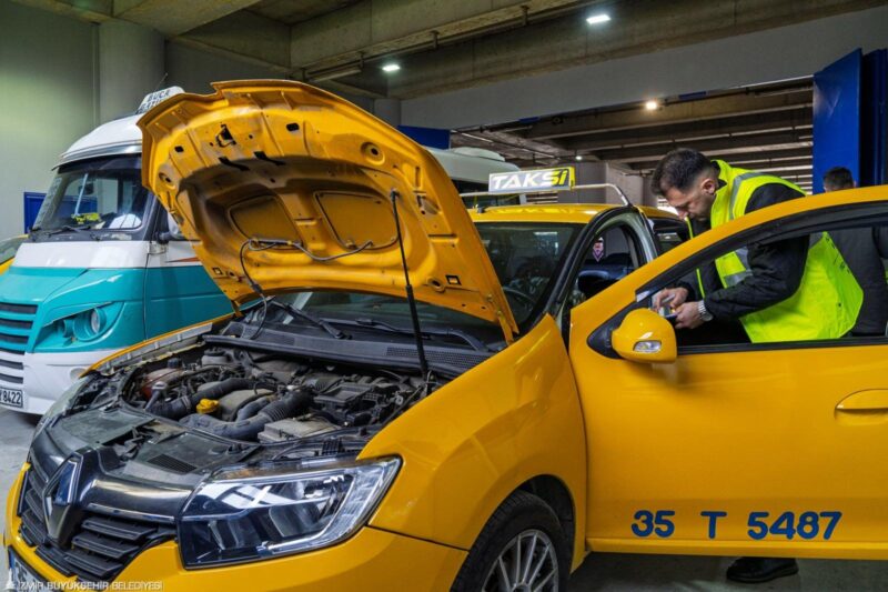 “Taksi ve minibüslerin kontrolleri bu merkezden yapılıyor”