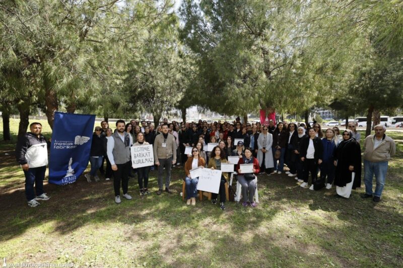 Meslek Fabrikası kursiyerlerinden “karardan dönün” çağrısı