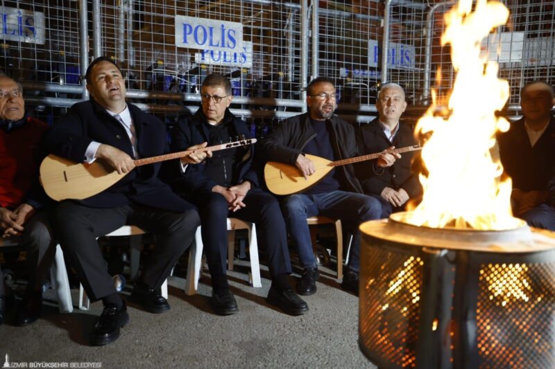 Meslek Fabrikası önünde “Ata Mirası” nöbeti sürüyor