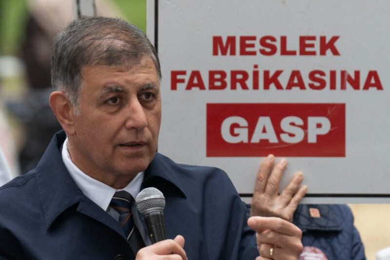 Başkan Tugay’dan mülkiyet hakkı vurgusu