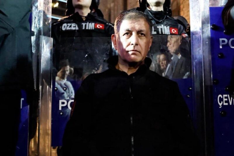Başkan Tugay: 1 milyar doları bulan kredi 2 senedir imza bekliyor