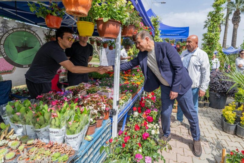 Çiçek gibi İzmir