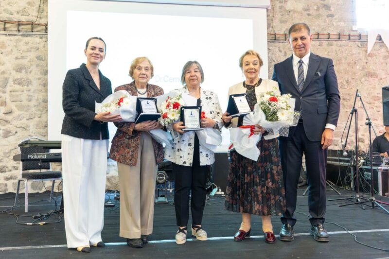 Başkan Tugay’dan Hemşireler Günü mesajı