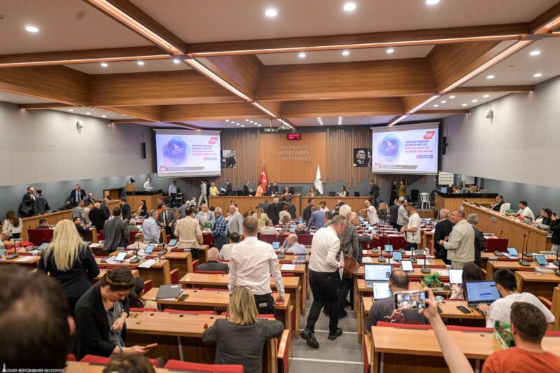 Büyükşehir Meclisi ikinci birleşimi 15 Mayıs’a ertelendi