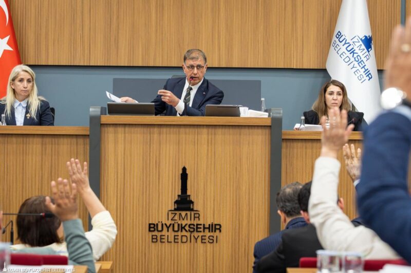 Başkan Tugay: İzmir adım adım en ucuz su kullanan şehir oluyor