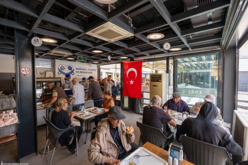 İzmir’de Kent Lokantaları’nda 19 Mayıs’a özel  ücretsiz yemek