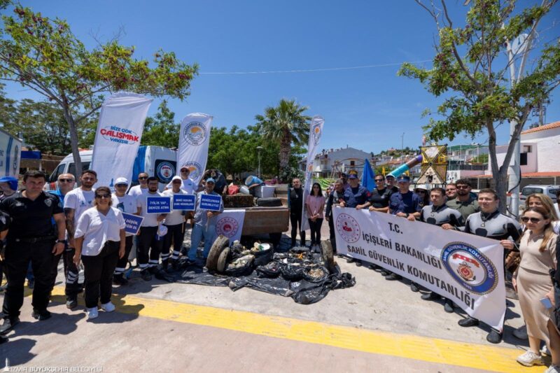 Plajdan 750 kilogram atık toplandı