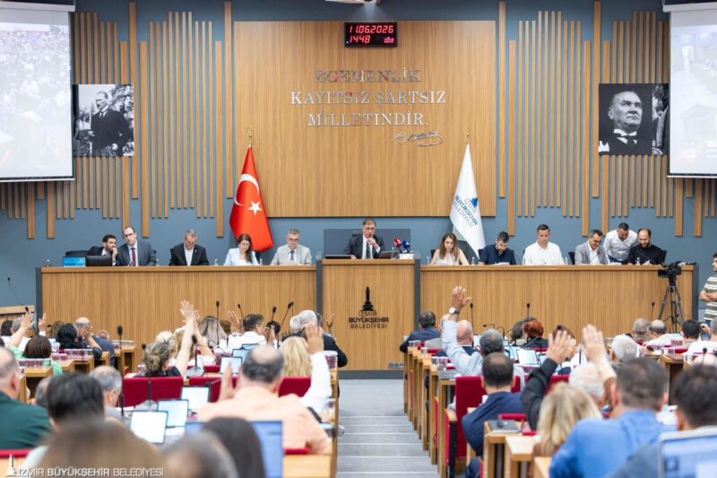 İzmir’in çevreci ulaşım aracı Bisicab’in ücret tarifesi belli oldu