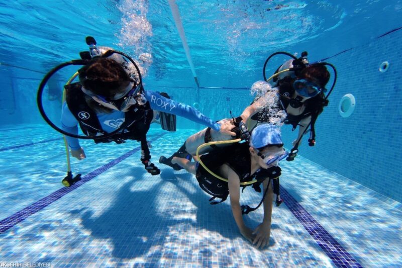 İzmir Marina’da su sporları heyecanı başladı