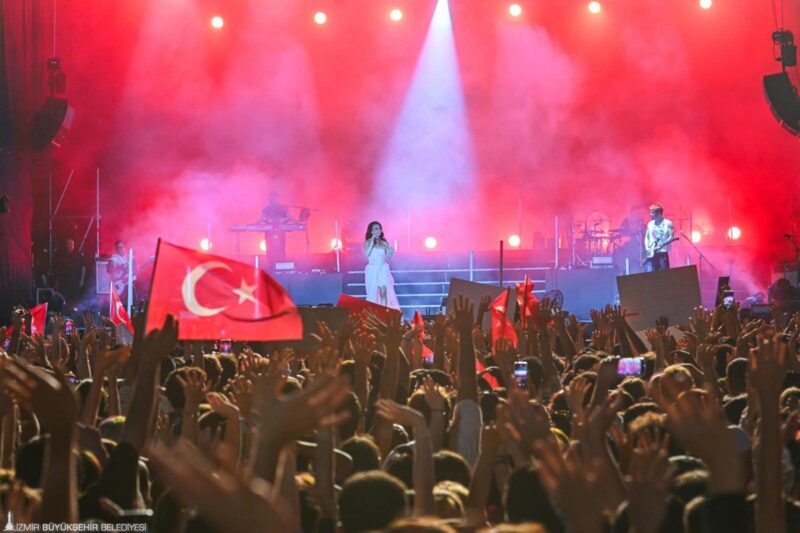 İEF’de 9 Eylül coşkusu