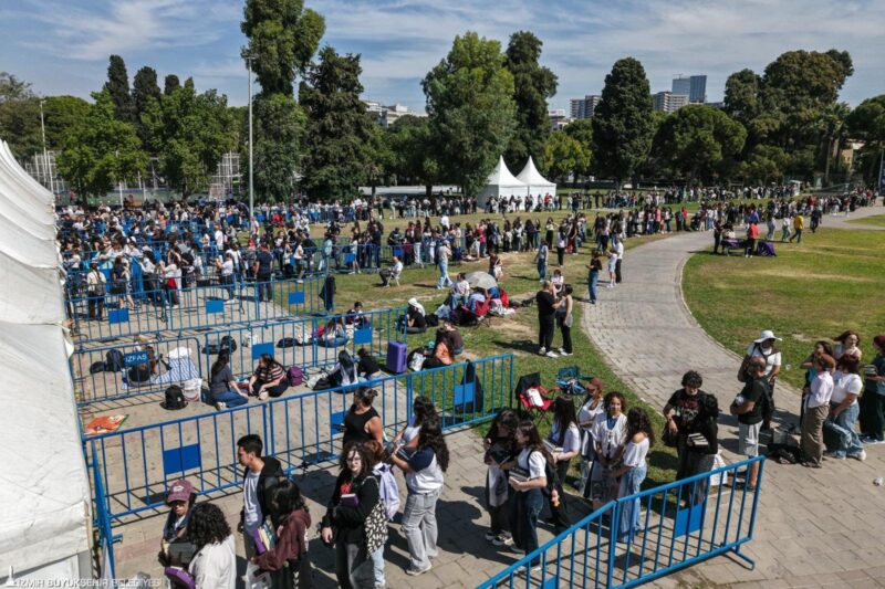 Kültürpark’ta kitap ve yazar buluşmaları sürüyor