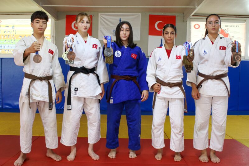 Genç judocuların hedefi olimpiyat madalyası